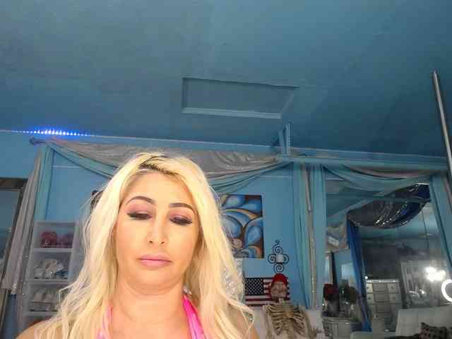 adrianna_fox webcam