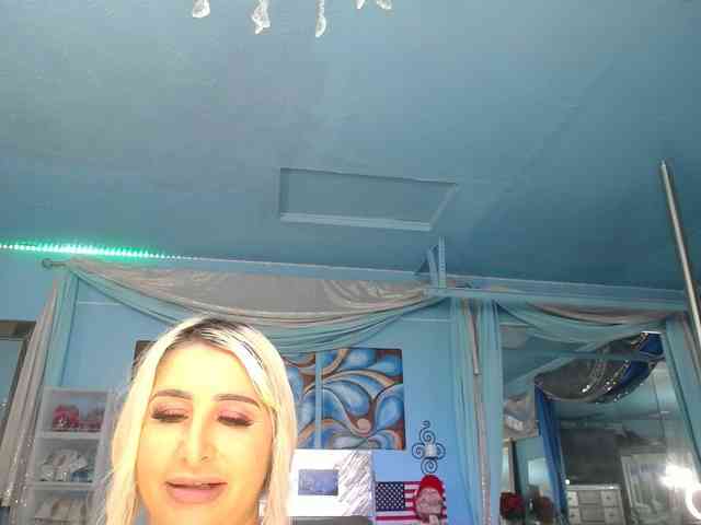 adrianna_fox adrianna_fox