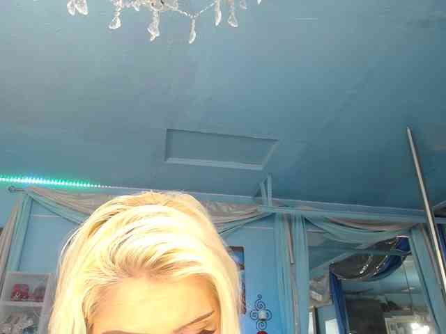 adrianna_fox webcam