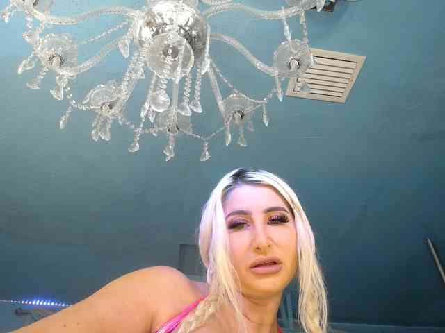 adrianna_fox adrianna_fox