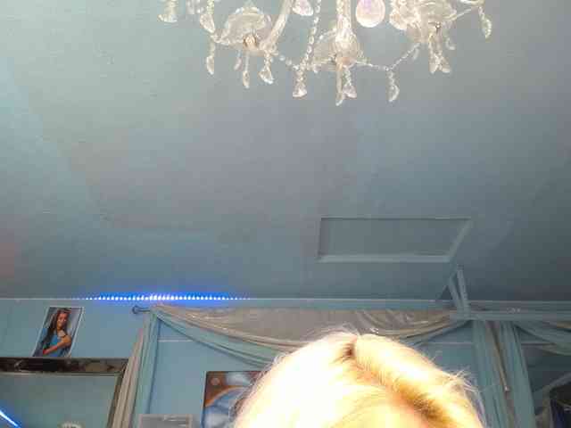 adrianna_fox webcam