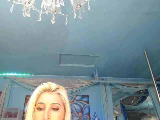 adrianna_fox webcam