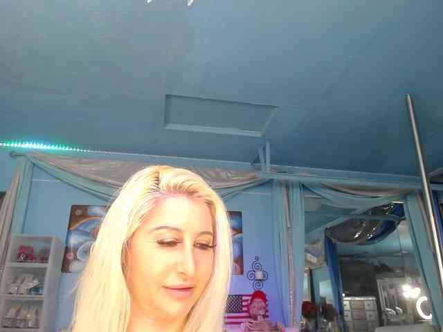 adrianna_fox webcam