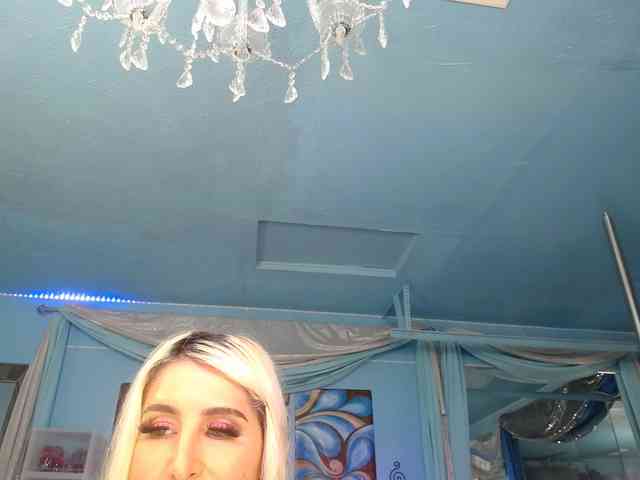 adrianna_fox adrianna_fox