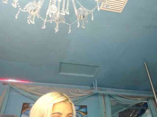 adrianna_fox webcam