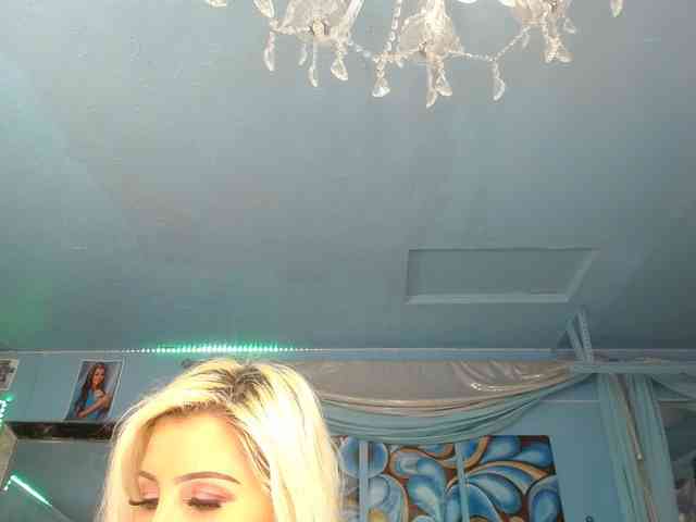 adrianna_fox webcam