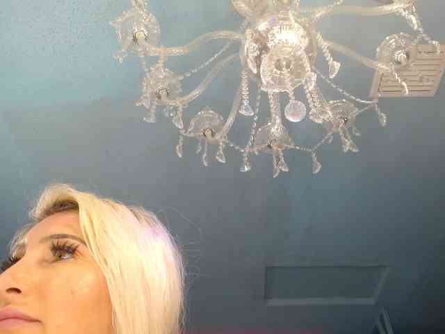 adrianna_fox webcam