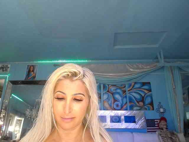 adrianna_fox webcam