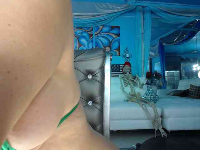 adrianna_fox webcam