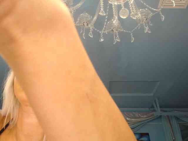 adrianna_fox webcam