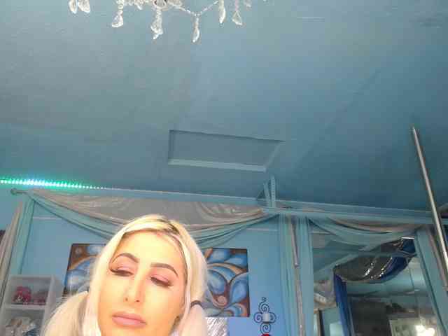 adrianna_fox webcam