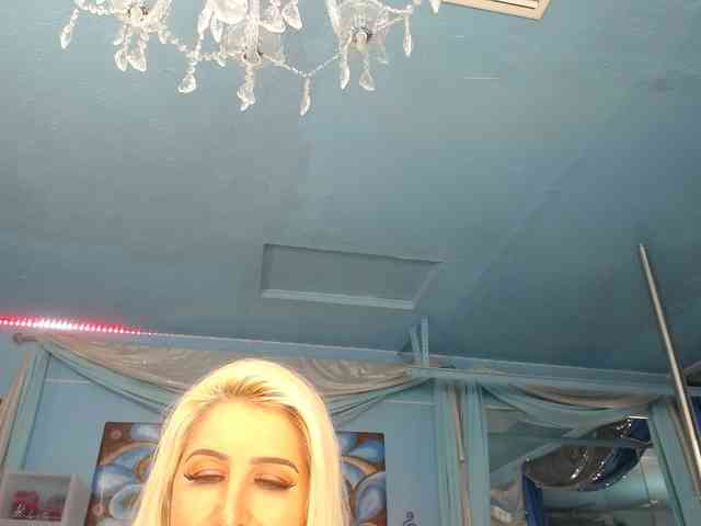 adrianna_fox webcam