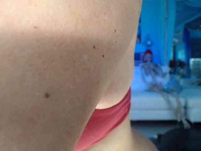 adrianna_fox webcam