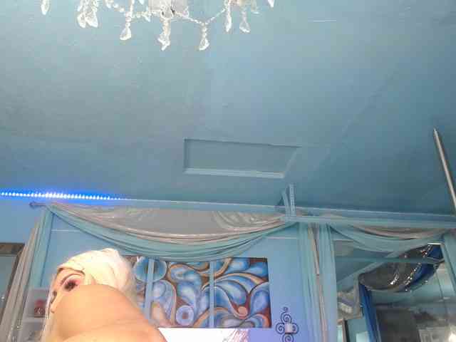 adrianna_fox adrianna_fox