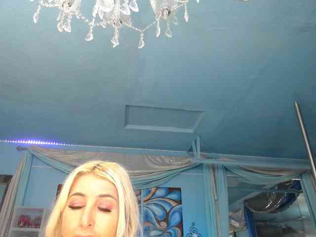 adrianna_fox webcam