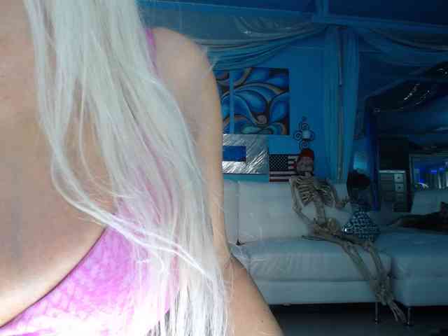 adrianna_fox webcam