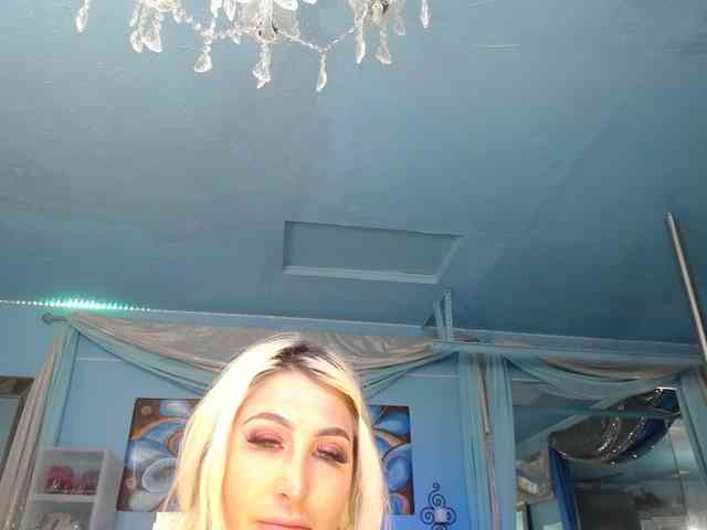 adrianna_fox adrianna_fox