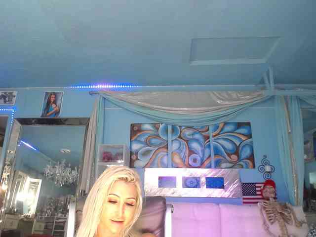 adrianna_fox webcam