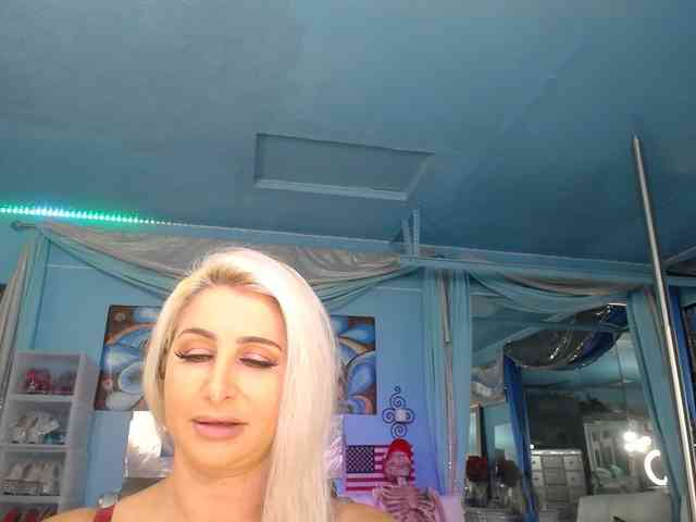 adrianna_fox