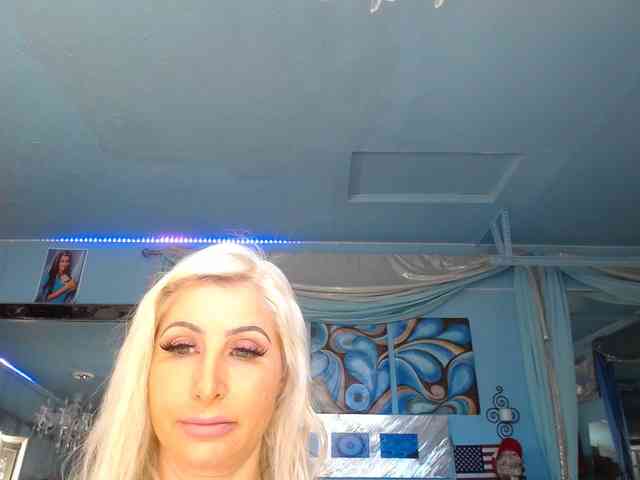 adrianna_fox webcam