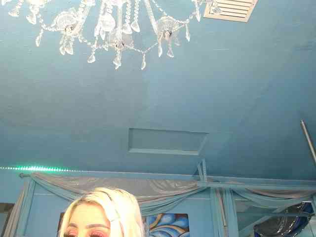 adrianna_fox adrianna_fox