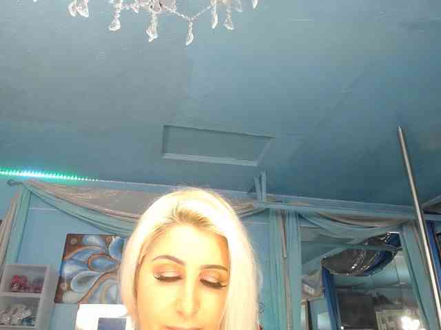 adrianna_fox webcam
