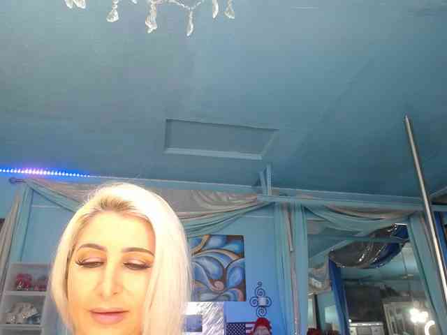 adrianna_fox webcam