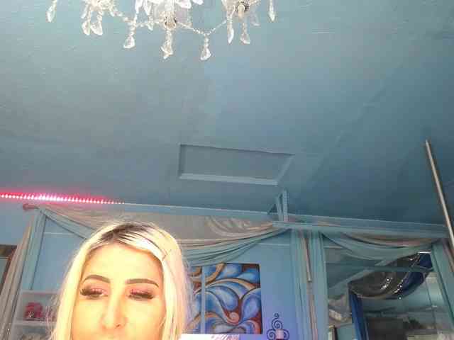 adrianna_fox adrianna_fox