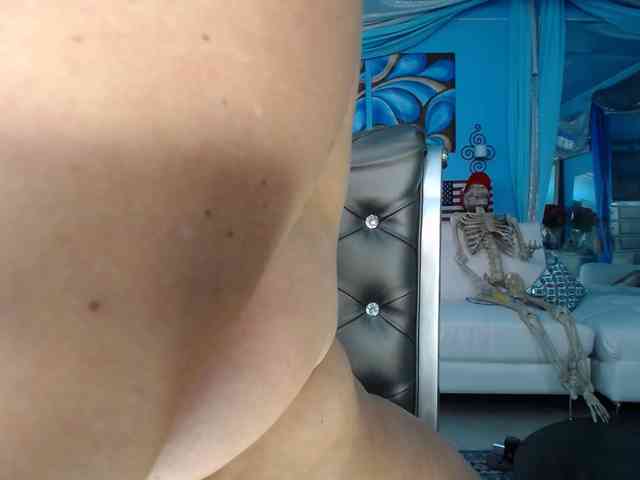 adrianna_fox webcam