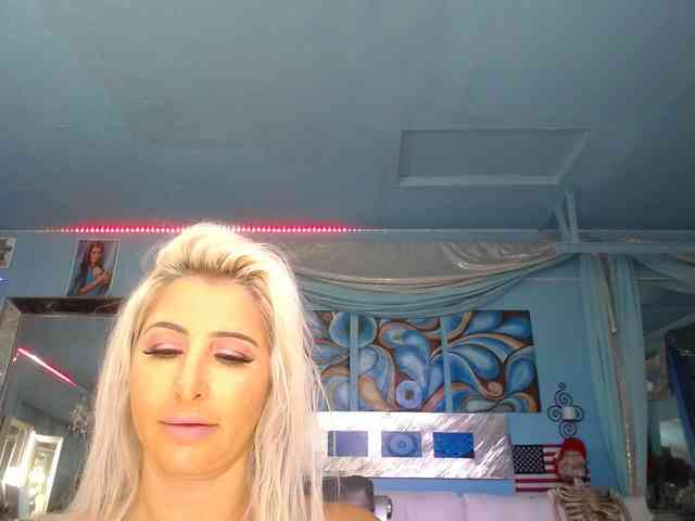 adrianna_fox webcam