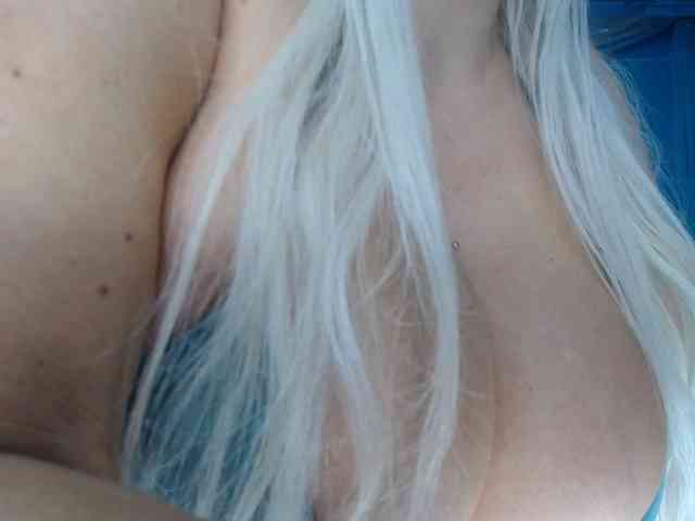 adrianna_fox webcam