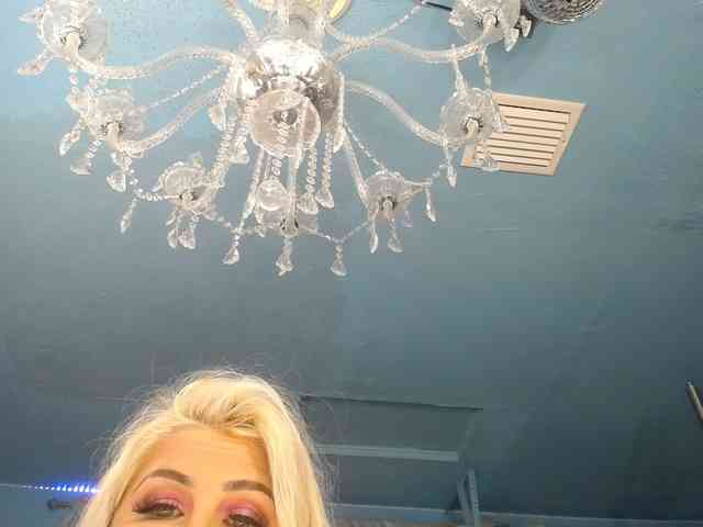 adrianna_fox webcam