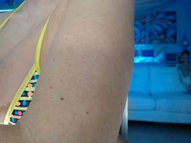 adrianna_fox webcam