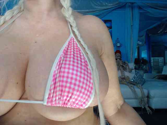 adrianna_fox webcam