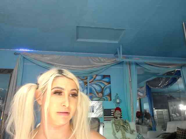 adrianna_fox webcam