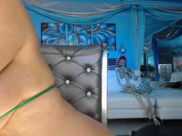 adrianna_fox webcam