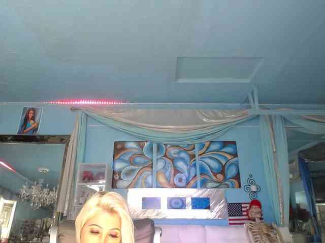 adrianna_fox webcam