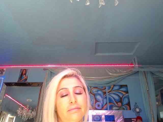 adrianna_fox webcam