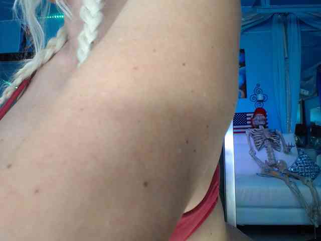 adrianna_fox adrianna_fox