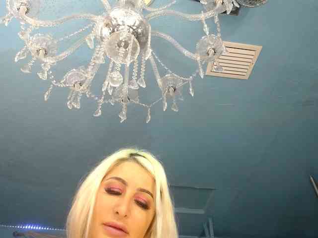 adrianna_fox webcam