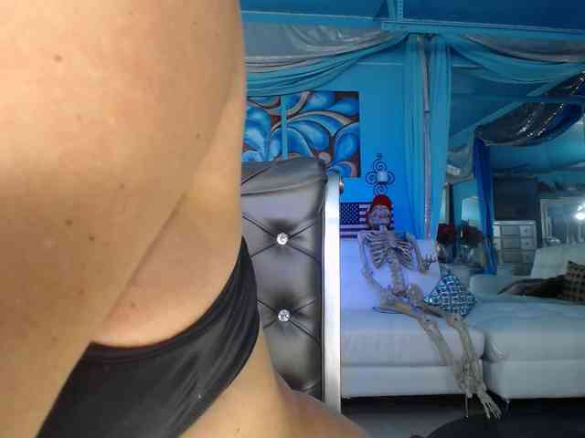 adrianna_fox webcam