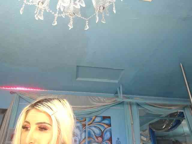 adrianna_fox webcam