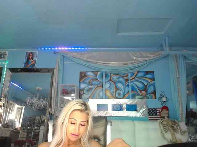 adrianna_fox webcam