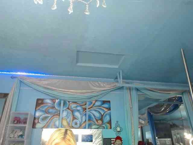 adrianna_fox adrianna_fox