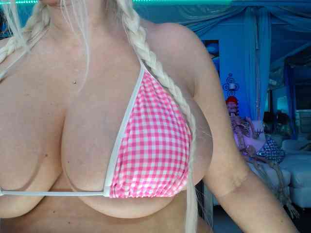 adrianna_fox webcam