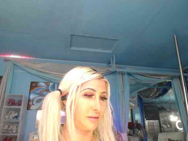 adrianna_fox adrianna_fox