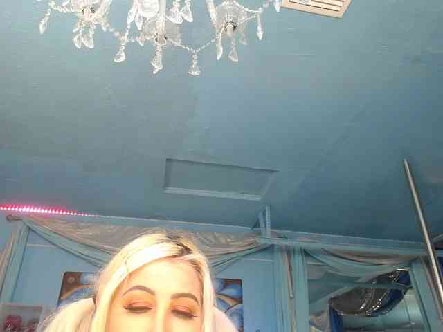 adrianna_fox webcam