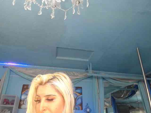 adrianna_fox webcam