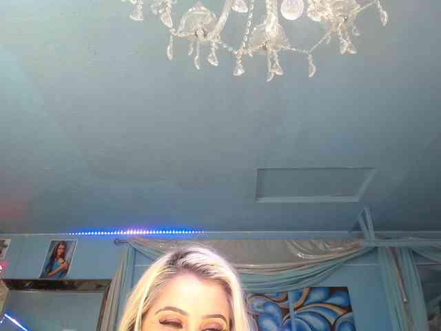 adrianna_fox webcam