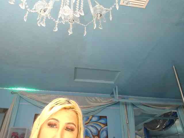 adrianna_fox webcam